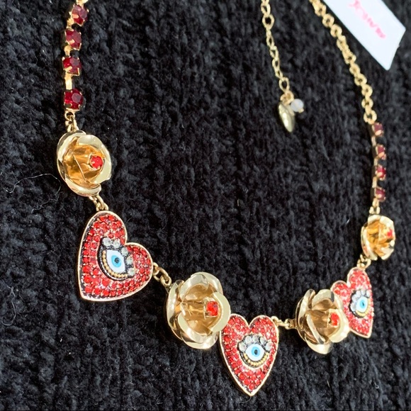BETSEY JOHNSON Pavé Crystals Hearts Roses Eyes Gold & Red NECKLACE! - Picture 2 of 8